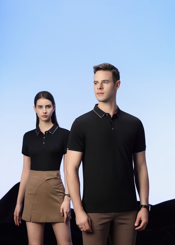 t恤定制模特展示 t恤定制模特展示